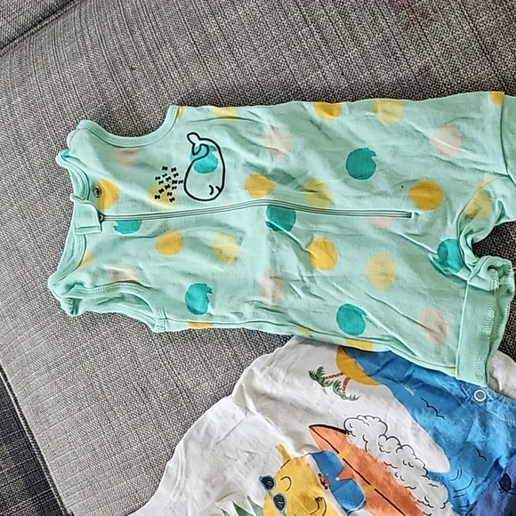 Short onepieces bundle - Picture 3 of 3